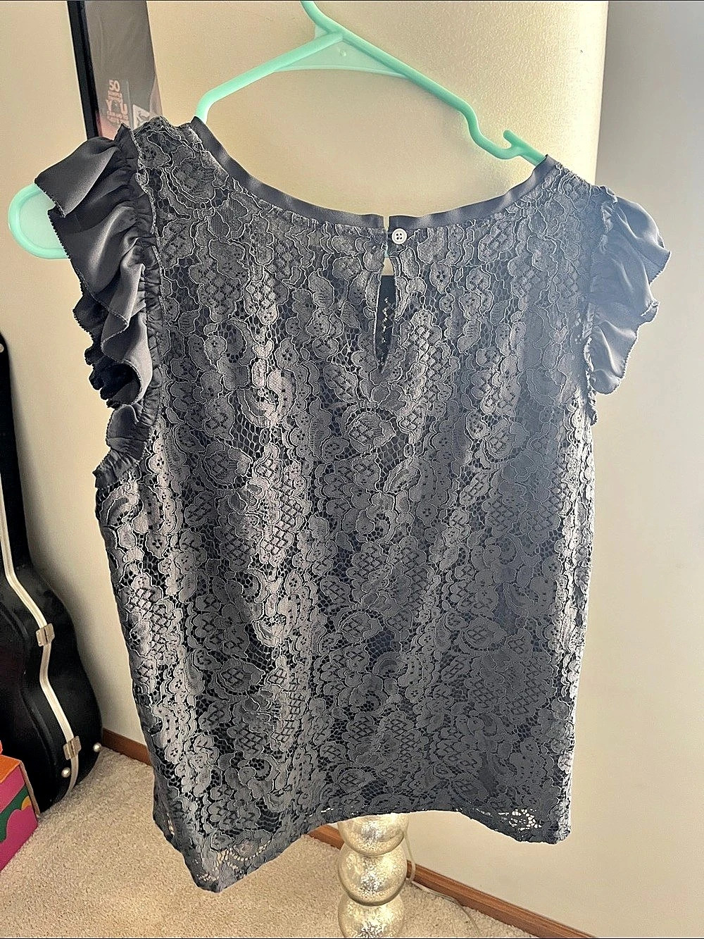 LOFT Gray Lace Ruffle Sleeve Blouse Size Medium